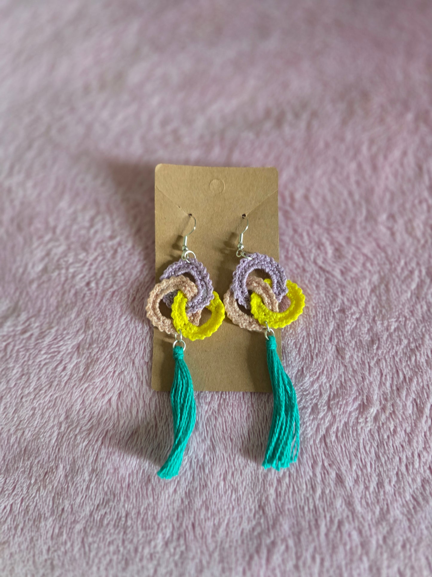 Crochet Interlocking circle earrings, Handmade crochet earring